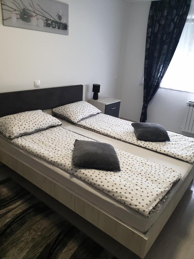 Apartman Lela Károlyváros Kültér fotó