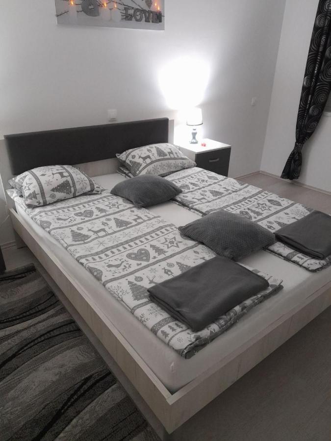 Apartman Lela Károlyváros Kültér fotó